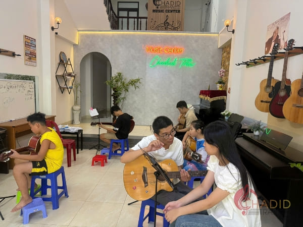 Khóa học guitar Đà Nẵng chất lượng Khóa học guitar Đà Nẵng chất lượng