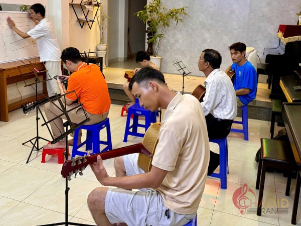Khóa đào tạo Guitar Đà Nẵng uy tín Khóa đào tạo Guitar Đà Nẵng uy tín